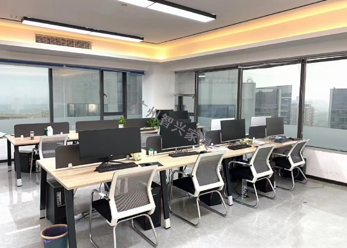 广州办公家具去哪里定制好？到广州智兴家具一站式配套定制！