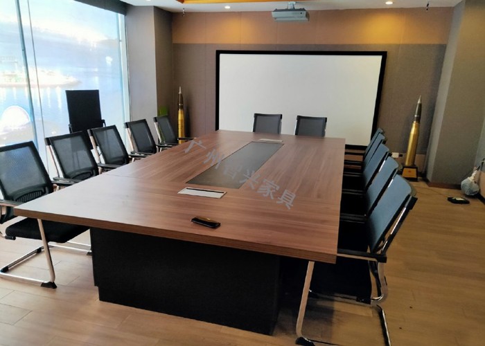 广州办公室会议桌要怎么定制？ —广州智兴家具