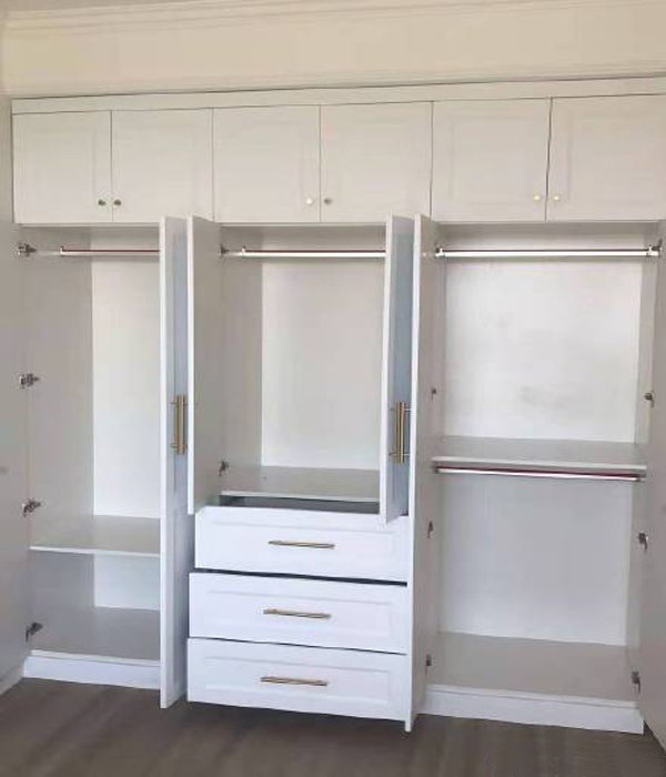 定制衣柜选哪种板材好？[智兴家具]