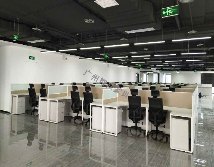 屏风卡位要怎么设计摆放才更好看呢？  -广州智兴家具