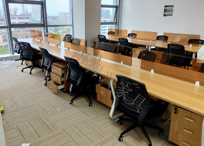 我们的板式办公家具都用在哪里？   -广州智兴家具