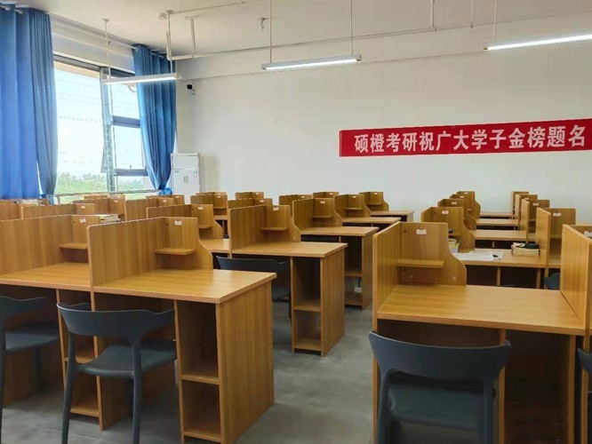 学校家具之学生课桌椅日常保养维护方法  -广州智兴家具